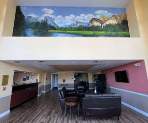 Photo 4 - Baymont by Wyndham Manteca