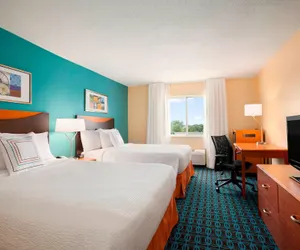 Photo 5 - Fairfield Inn & Suites Lansing West