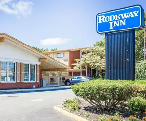 Photo 2 - Rodeway Inn Huntington Station - Melville