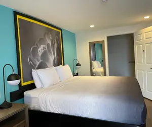 Photo 2 - Super 8 by Wyndham Wichita Falls