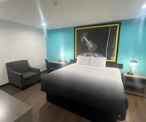 Photo 2 - Super 8 by Wyndham Wichita Falls