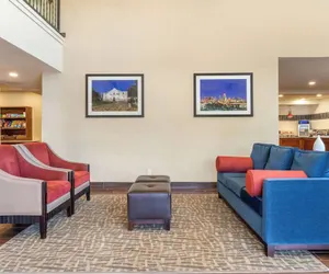 Photo 3 - Comfort Suites San Antonio Airport North