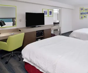 Photo 5 - Hampton Inn Greenville