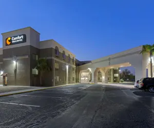 Photo 2 - Comfort Inn & Suites Surprise Near Sun City West