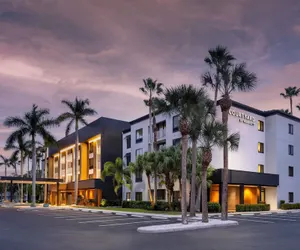 Photo 2 - Courtyard by Marriott - Naples