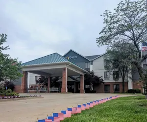 Photo 2 - Quality Inn