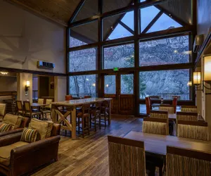 Photo 3 - Holiday Inn Express Springdale - Zion National Park Area, an IHG Hotel