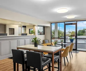 Photo 3 - Days Inn by Wyndham Valdosta I-75