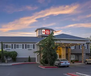 Photo 2 - Best Western Plus Vintage Valley Inn