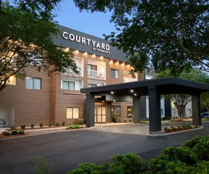 Photo 2 - Courtyard by Marriott Lafayette Airport