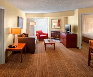 Photo 5 - Sonesta ES Suites Allentown Bethlehem Airport