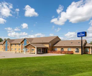 Photo 2 - AmericInn by Wyndham Jefferson