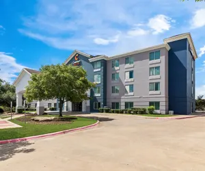 Photo 2 - Comfort Suites Austin Airport