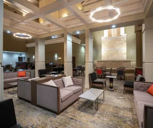 Photo 4 - Embassy Suites by Hilton Nashville at Vanderbilt