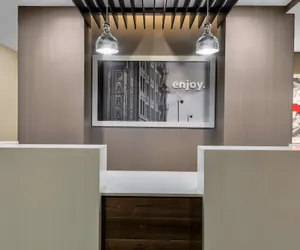 Photo 3 - Hampton Inn & Suites Los Angeles/Hollywood