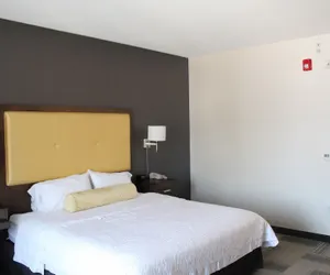 Photo 5 - Hampton Inn & Suites Los Angeles/Hollywood