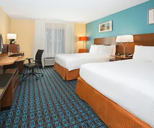 Photo 4 - Fairfield Inn & Suites by Marriott Boston Milford