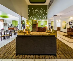 Photo 5 - Sleep Inn & Suites Orlando International Airport