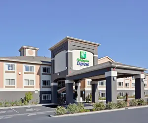 Photo 2 - Holiday Inn Express & Suites Ashland, an IHG Hotel