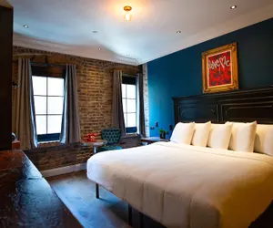 Photo 2 - The Sohotel