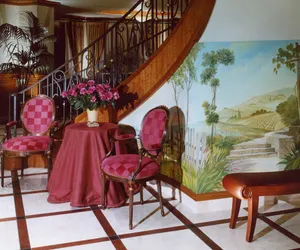 Photo 2 - The Rose Hotel