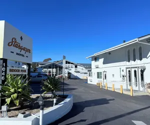 Photo 2 - Stargazer Hotel