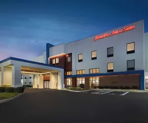 Photo 2 - Hampton Inn & Suites Birmingham-Pelham (I-65)