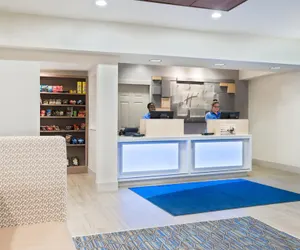 Photo 5 - Holiday Inn Express & Suites Columbus Airport East by IHG