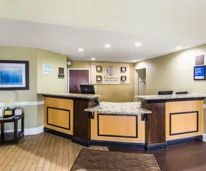 Photo 5 - Comfort Inn & Suites Greenwood near University