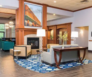 Photo 2 - Hampton Inn & Suites East Lansing/Okemos