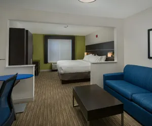 Photo 5 - Holiday Inn Express & Suites Lawrence, an IHG Hotel