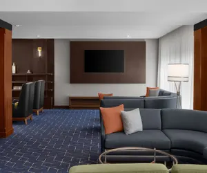 Photo 4 - Courtyard by Marriott San Diego Central