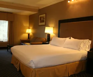 Photo 4 - Holiday Inn Express Hotel & Suites San Pablo - Richmond Area, an IHG Hotel