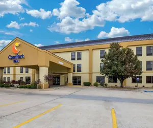 Photo 2 - Comfort Inn Ottawa