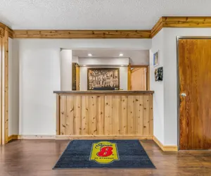 Photo 3 - Super 8 by Wyndham Arcata