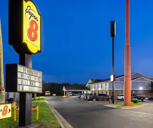 Photo 2 - Super 8 by Wyndham Harrison AR