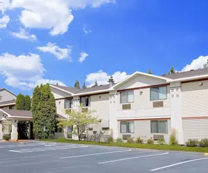 Photo 2 - Super 8 by Wyndham Cloquet