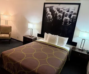 Photo 4 - Super 8 by Wyndham Selma/Fresno Area