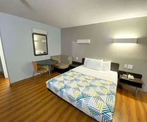 Photo 5 - The Reserve Inn