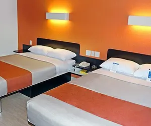 Photo 3 - The Reserve Inn