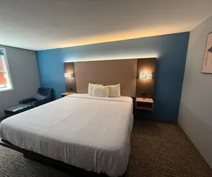 Photo 4 - Super 8 by Wyndham Mankato