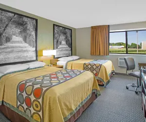 Photo 5 - Super 8 by Wyndham Windsor/Madison North