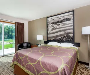 Photo 3 - Super 8 by Wyndham Platteville