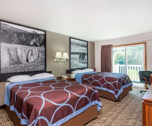 Photo 5 - Super 8 by Wyndham Platteville