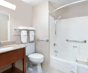 Photo 2 - Super 8 by Wyndham Miles City