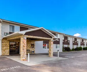 Photo 2 - Red Roof Inn Dry Ridge