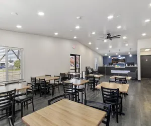 Photo 2 - SureStay Hotel by Best Western Twin Falls