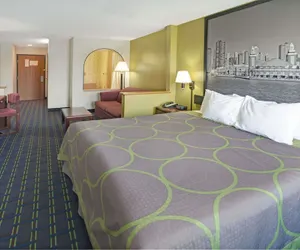 Photo 5 - Super 8 by Wyndham Monee