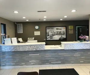 Photo 2 - Super 8 by Wyndham Monee