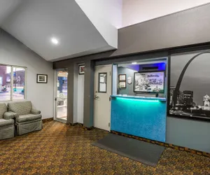 Photo 2 - Super 8 by Wyndham Belleville St. Louis Area